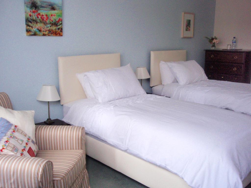 Bed and Breakfast Weston House Bampton  Zimmer foto