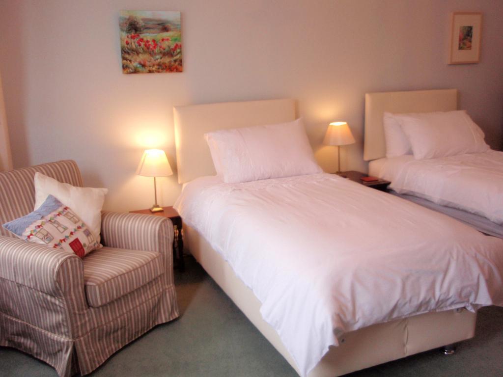 Bed and Breakfast Weston House Bampton  Zimmer foto