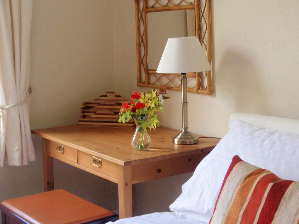 Bed and Breakfast Weston House Bampton  Zimmer foto